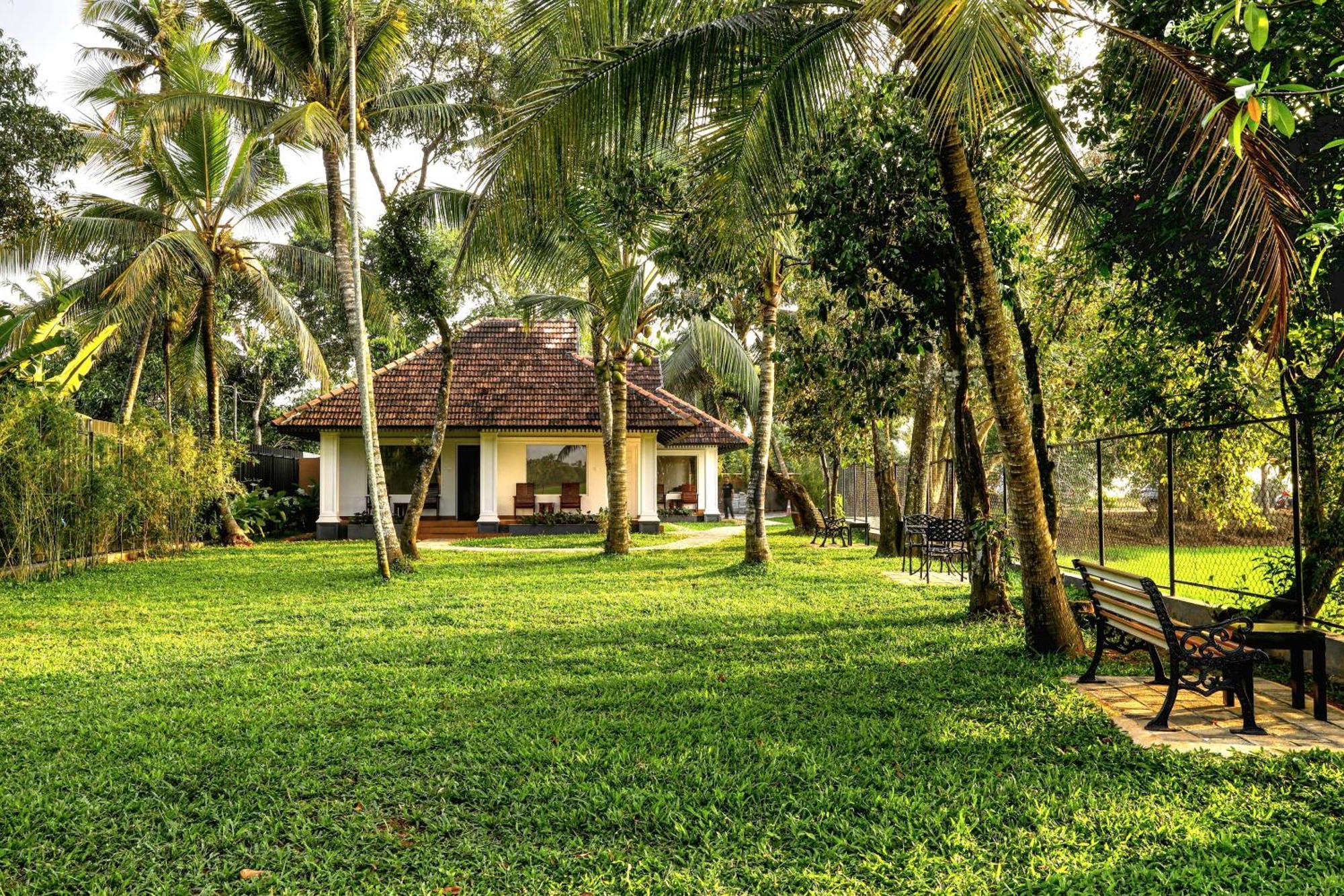 Paadam By The Backwaters Kumarakom Exterior photo