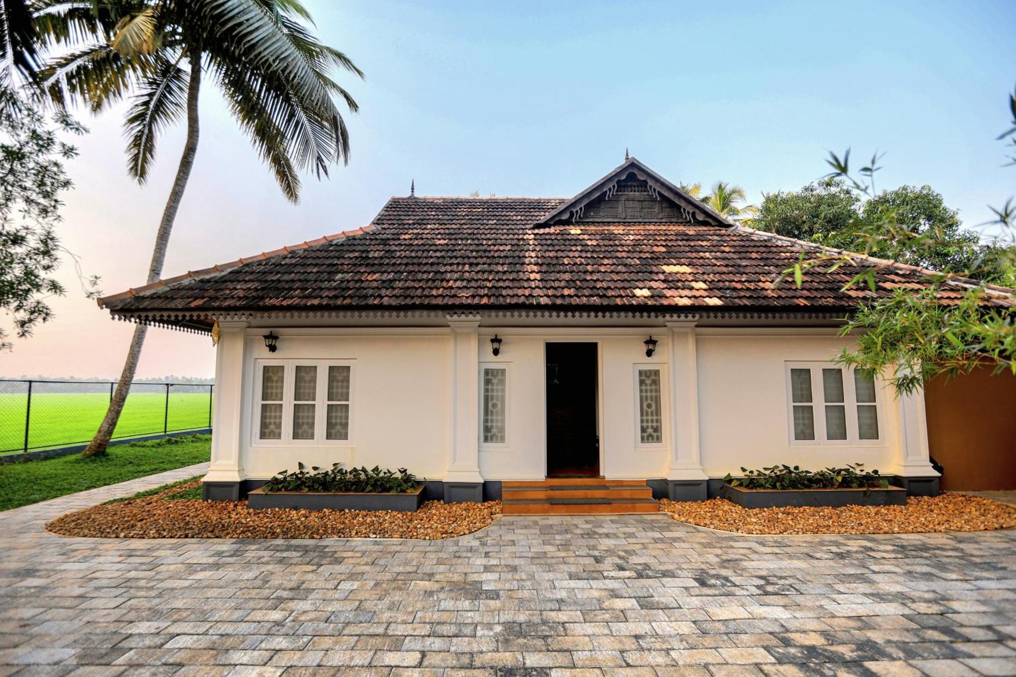 Paadam By The Backwaters Kumarakom Exterior photo